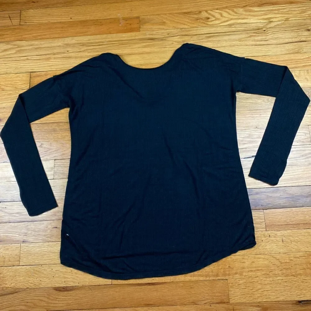 🪦Lululemon 6/8 Tight Knit Black Long Sleeve (3 for 30 sale) - Picture 2 of 7